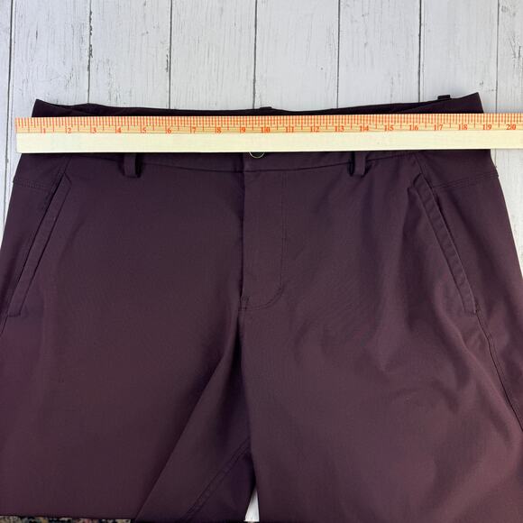 Lululemon Burgundy The Works Golf Short 11" Chino Shorts Size 38 Warpstreme - Picture 14 of 15